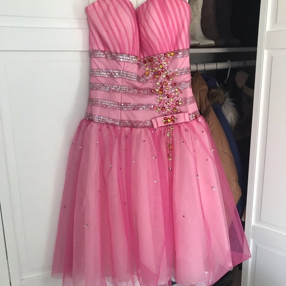 Dresses & Skirts - Pink Cocktail Dress